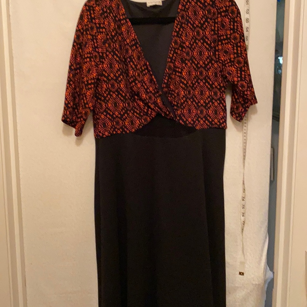 Kiyonna Beautiful long black and pink dress